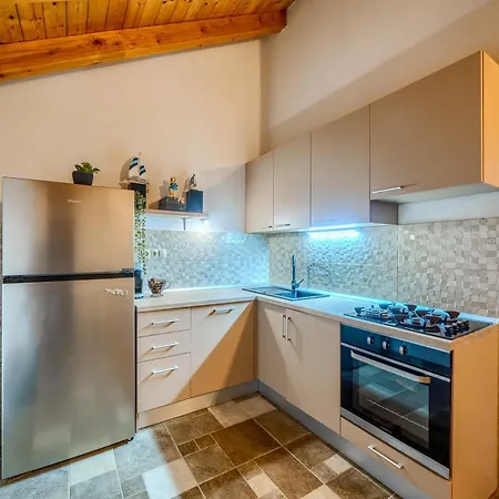 Wendy Klanac (Split-Dalmatia)