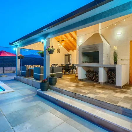 Wendy Willa Klanac (Split-Dalmatia)